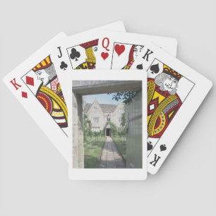 Uitzicht van de voorzijde van het huis (foto) pokerkaarten