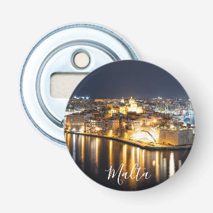Uitzicht van drie steden op Malta 's nachts Button Flesopener