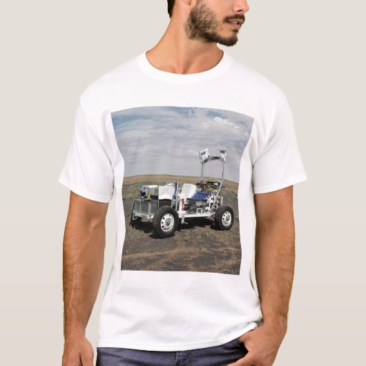Uitzicht van een 1-G Lunar Rover Vehicle T-shirt (Voorkant)