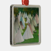 Uitzicht van een Indiaas dorp en Pendleton Metalen Ornament (Rechts)