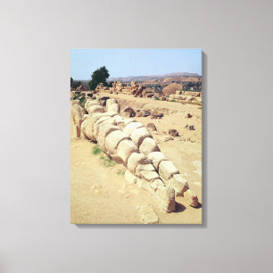 Uitzicht van een van de grote beelden van Telemon Canvas Afdruk