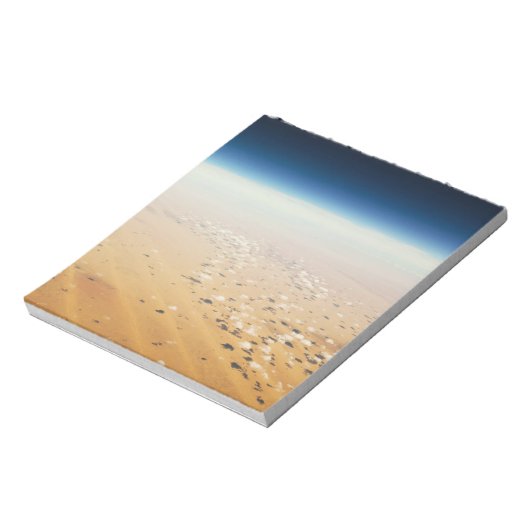 Uitzicht van een woestijn vanuit de lucht notitieblok (Gedraaid)