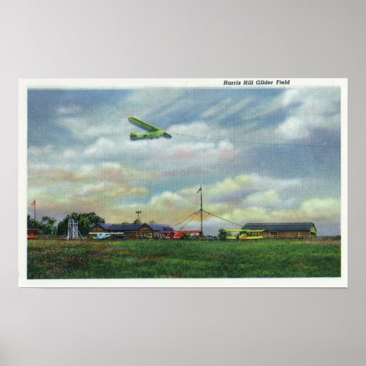 Uitzicht van Harris Hill Glider Field, Glider in Poster (Voorkant)