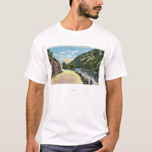 Uitzicht van het benedenmeer van Cascade T-shirt
