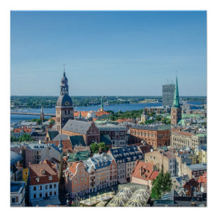 Uitzicht van het centrum van de stad Riga van bove Perfect Poster