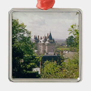 Uitzicht van het herstelde kasteel uit het noorden metalen ornament