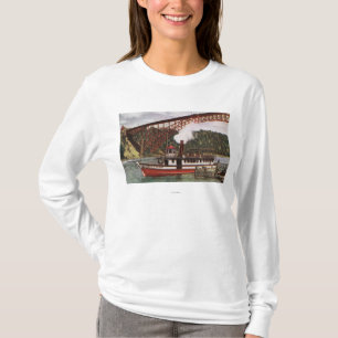 Uitzicht van het meisje van het misste ledige acht t-shirt