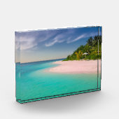 Uitzicht van het prachtige eiland met Turquoise Wa Fotoblokken (Links)