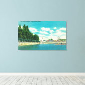 Uitzicht van het stadsstrand en de pier canvas afdruk (Insitu (Houten vloer))