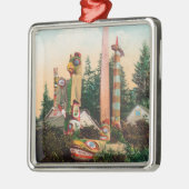 Uitzicht van Indische Graven en Totempoles Metalen Ornament (Links)