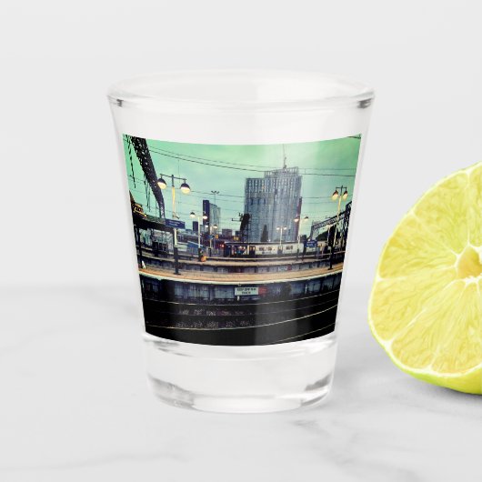Uitzicht van Manchester Shot Glas (Voorkant)