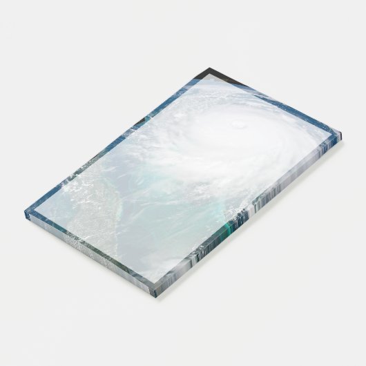 Uitzicht van Orkaan Dorian. Post-it® Notes (Schuin)