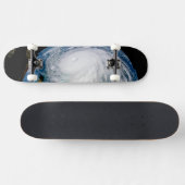 Uitzicht van Orkaan Dorian. Skateboard (Horizontaal)