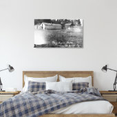 Uitzicht van Pony Express Stables Canvas Afdruk (Insitu (Slaapkamer))