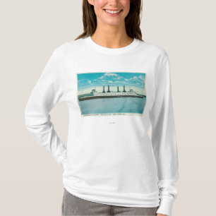 Uitzicht van SP Steamer Contra CostaPort Costa, CA T-shirt