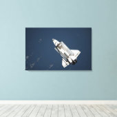 Uitzicht van Space Shuttle Discovery 2 vanuit de l Canvas Afdruk (Insitu (Houten vloer))