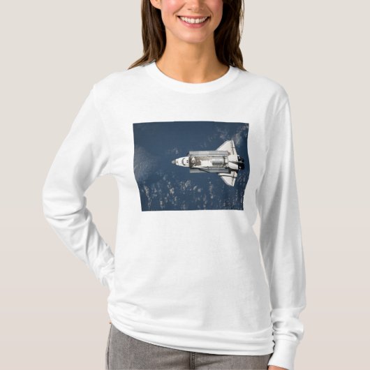 Uitzicht van Space Shuttle Discovery 3 vanuit de l T-shirt (Voorkant)