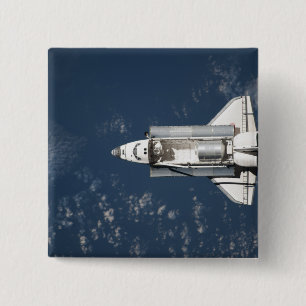 Uitzicht van Space Shuttle Discovery 3 Vierkante Button 5,1 Cm