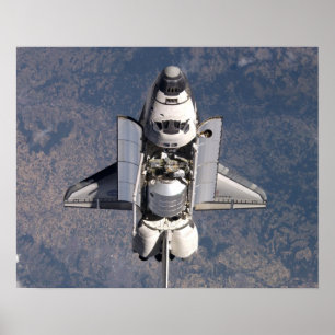 Uitzicht van Space Shuttle Discovery van ISS (STS- Poster