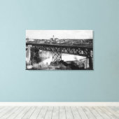 Uitzicht van Spokane-Herfsten en Brug Canvas Afdruk (Insitu (Houten vloer))
