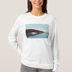 Uitzicht van Steamer Whisper op het meer T-shirt