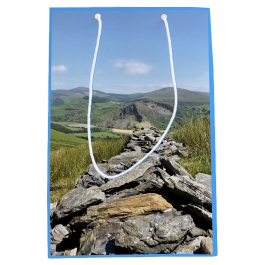 UITZICHTEN VAN WALES MEDIUM CADEAUZAKJE (Voorkant)