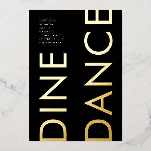 Ultra Modern Bold Monogram Weddenschap GOLD Enclos Folie Uitnodiging (Voorkant)