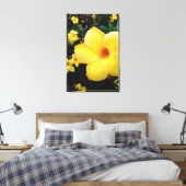 Uma alamanda canvas afdruk (Insitu (Slaapkamer))