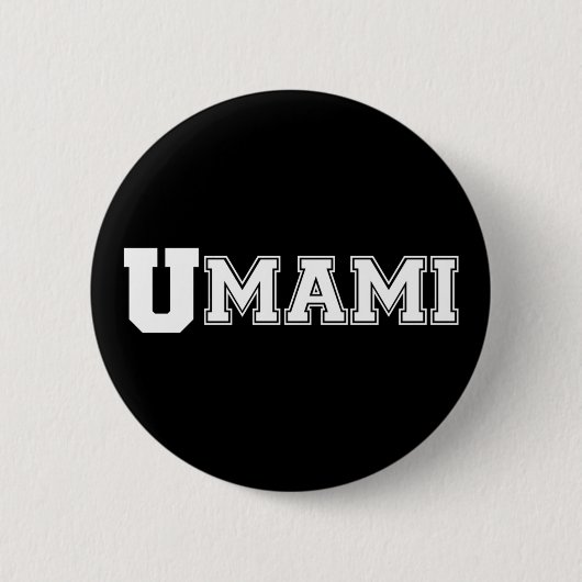 UMAMI COLLEGE RONDE BUTTON 5,7 CM (Voorkant)