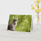 Un ami amoureux du chat pensant à vous carte de vo (Fleur jaune)