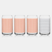 un arrière - plan blanc avec un motif de cercles (Recto)