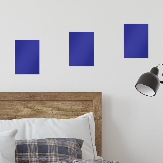 Un arrière - plan bleu avec un squat blanc bien en (Chambre à coucher)