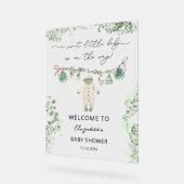 Un Baby shower de  de vêtements pour bébés doux (Angle)