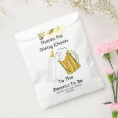 Un Bébé brasse Des Sacs De Faveur (Scellé)