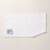 Un bébé éléphant caricaturé regardant dans le ciel (Serviette à main)