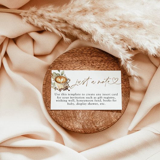 Un bébé ne brasse qu'une carte de note, café bébé