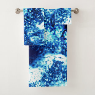 Un bleu vif teinté ressemble à du verre dépoli