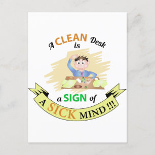 Un bureau propre est un signe de la carte postale 