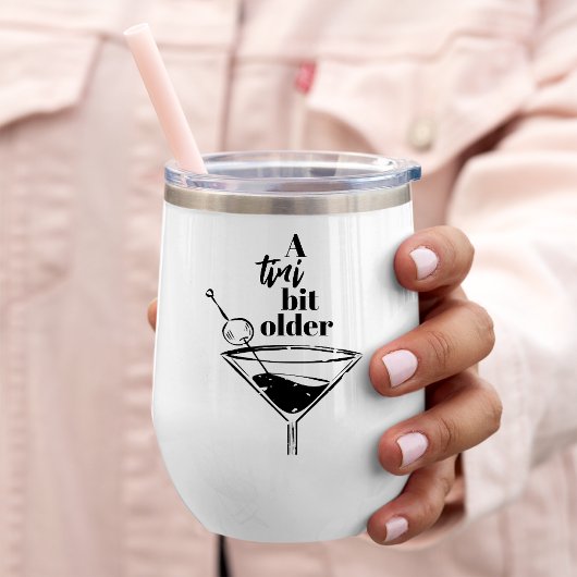 Un cadeau de fête d'anniversaire Martini Un peu pl