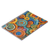 Un Carnet vibrant avec design de mosaïque spirale (Côté gauche)
