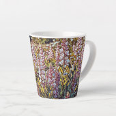 Un champ fleuri - Latte Mug (Angle droit)