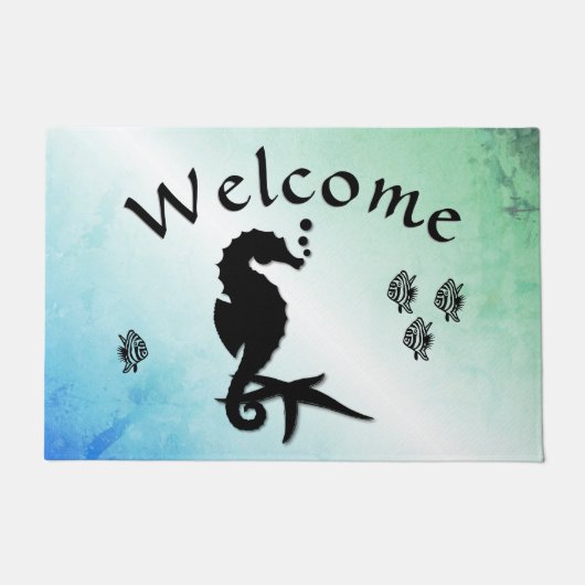 Un cheval de mer dans le tapis vert d'accueil (Devant)