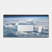 Un ciel nuageux au-dessus du Soudan (Clavier et souris)