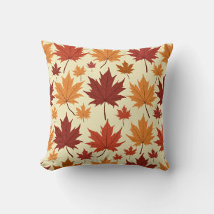 Un coussin motif d'érable