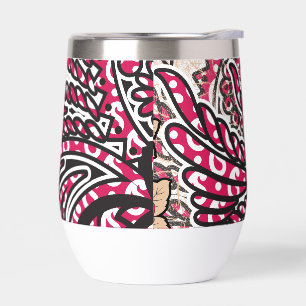 Un design cachemire décoratif avec rouge vif et ép