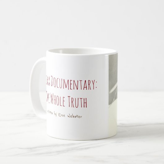 Un documentaire de Zika Mug par RoseWrites (Devant gauche)