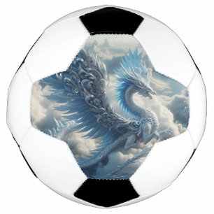 Un dragon époustouflant entouré de nuages