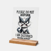 Un drôle de sarcasme perturbe l'art du mot chat (Angle)