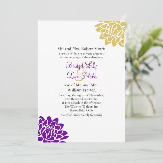 Un faire-part de mariage 2 (pourpre) de fleur de (Debout devant)