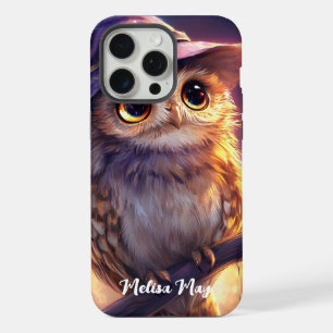 Un hibou mignon portant un chapeau de sorcière